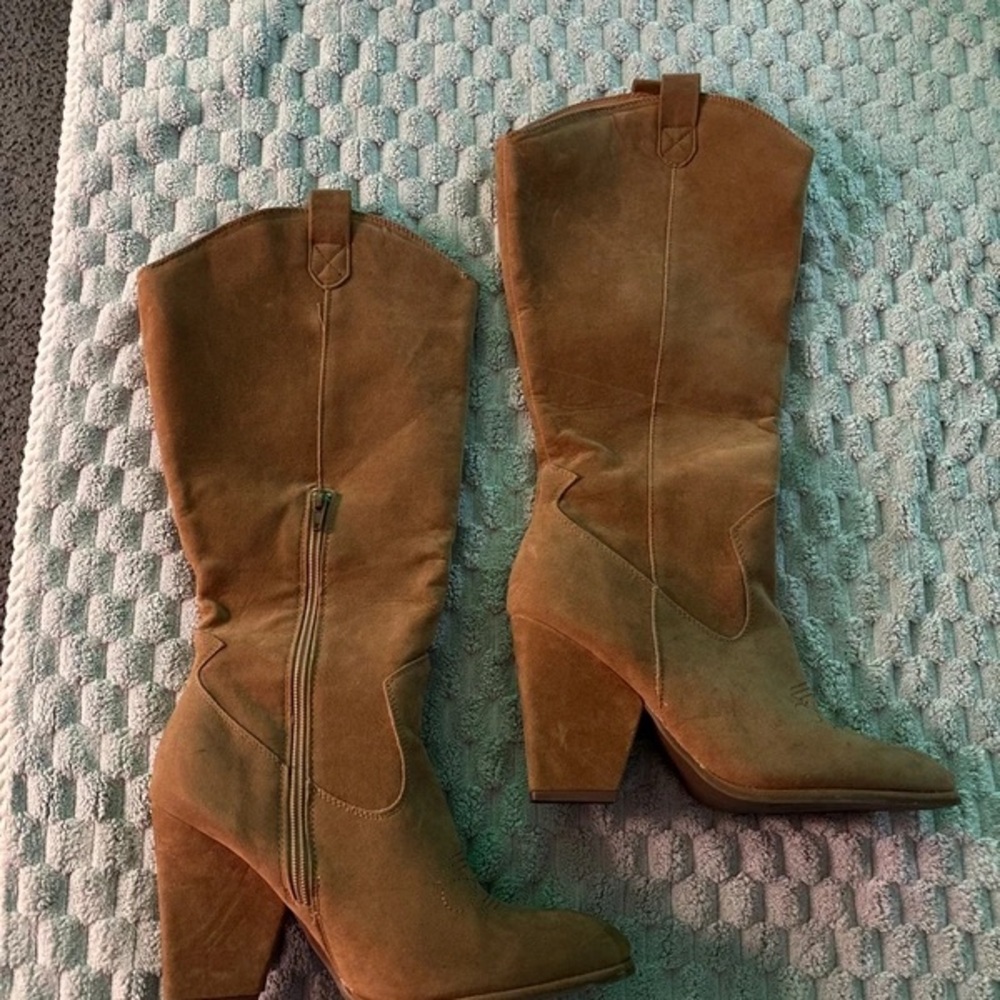 Women's Mid-Calf Suede Block Heel Boots in Brown